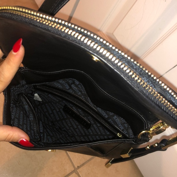 Steve Madden crossbody - Picture 3 of 3